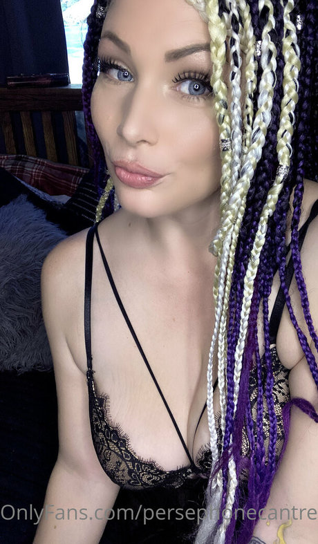 Alasti lekkinud OnlyFans-i pilt Persephonecantrelle