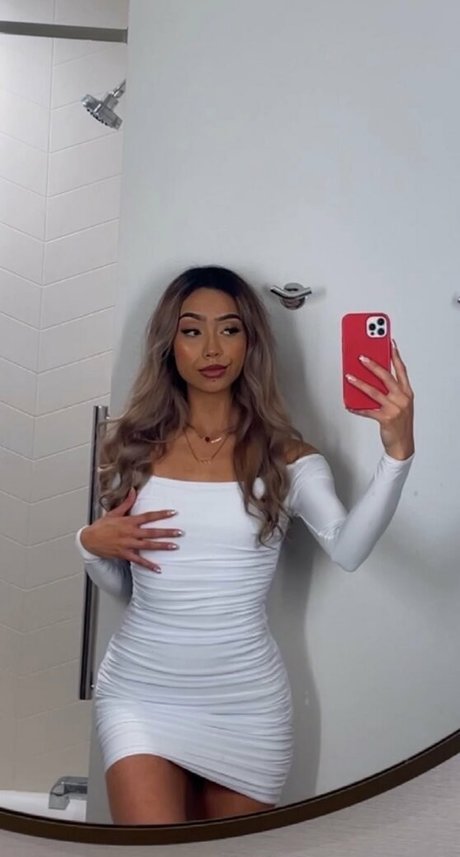 Naken lekkede OnlyFans-bilde av Aashleygiselle