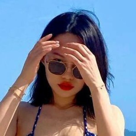 Naakte gelekte OnlyFans-foto van Qdorap