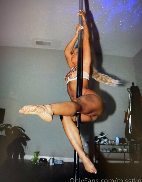 Misstkn OnlyFansリークヌード写真