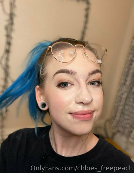 Naakte gelekte OnlyFans-foto van Chloesfreepeach