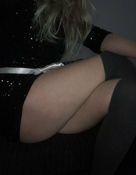 Robynsun OnlyFansリークヌード写真