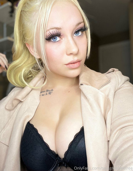 Обнаженная фотография утечки OnlyFans от Tayagreenleefree